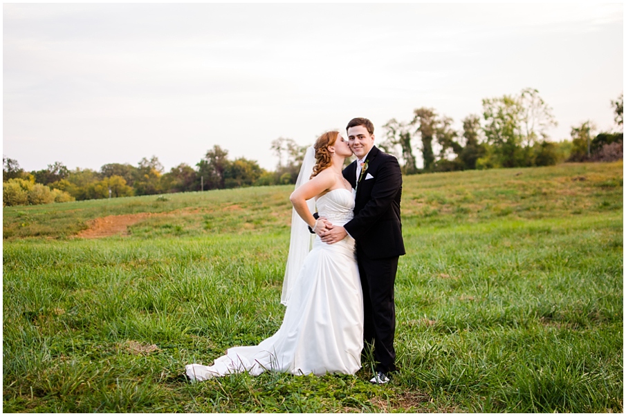 Lessburg Virginia VA Wedding Fall Autumn Mountain Whitehall Estate Historic Photographer