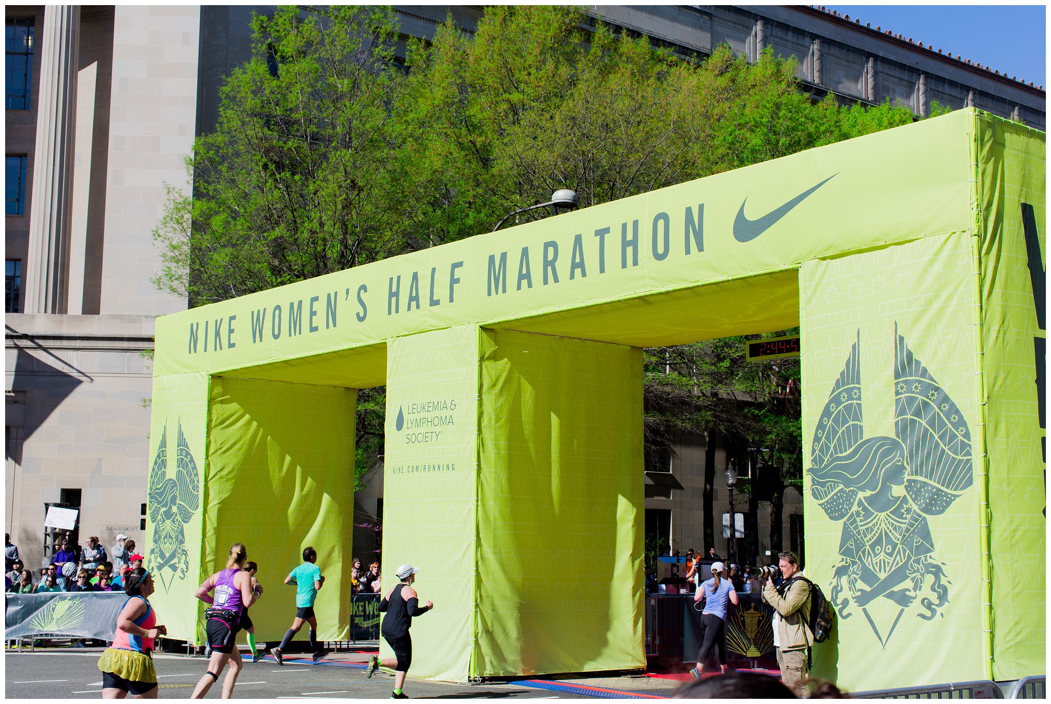 Nike Women's Half Marathon 2014 We Run DC Runner Race Review First Half Marathon Tips