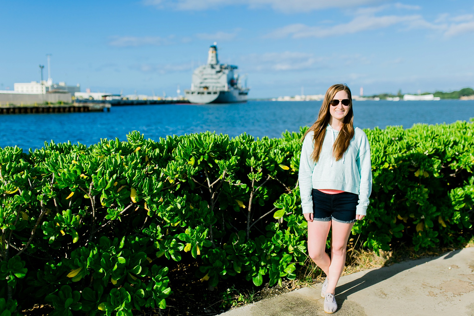 Megan Kelsey Photography Hawaii Oahu Byodo Temple Diamondhead Hike Waikiki Pearl Harbor-1552.jpg