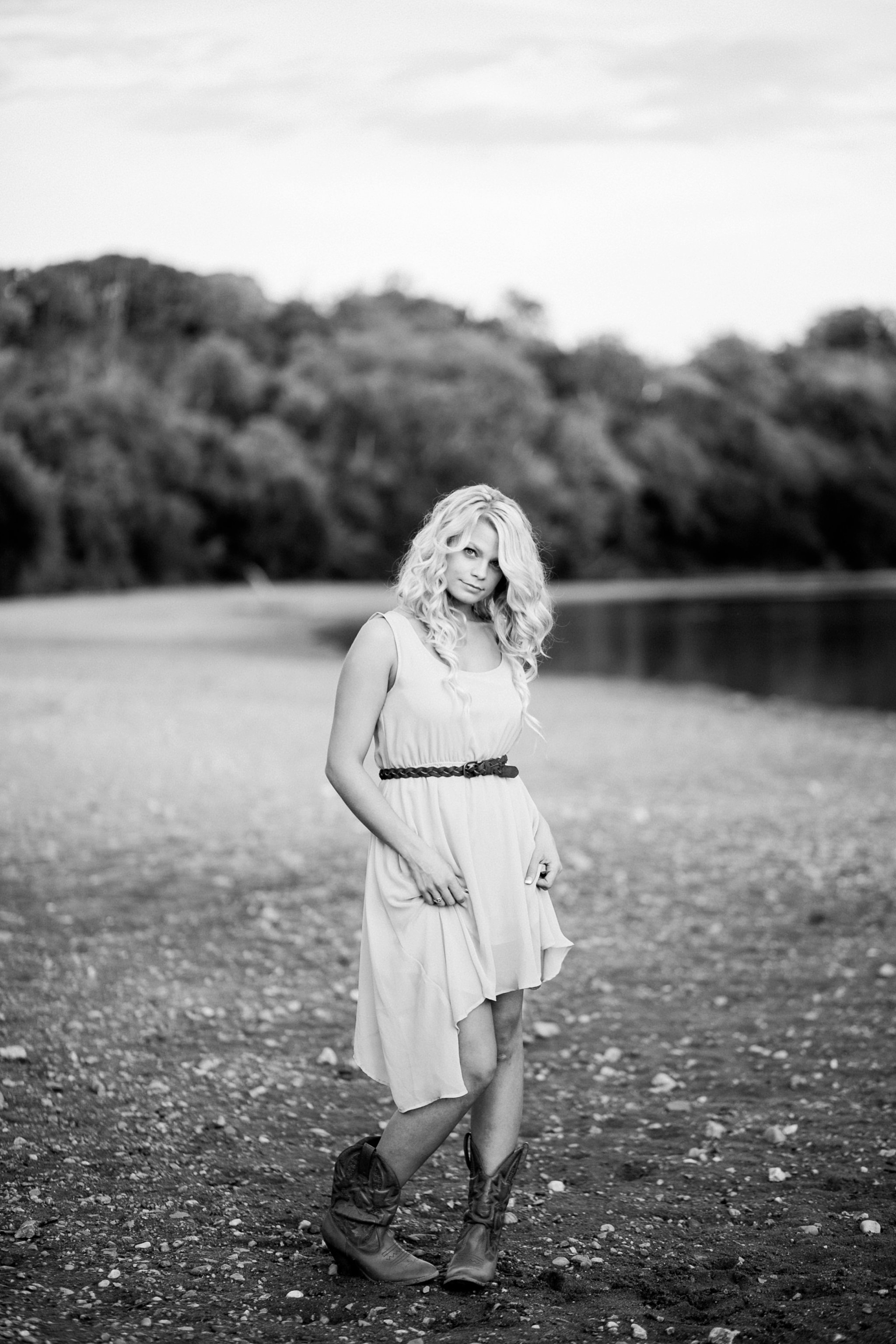 Fredericksburg Senior Photographer Mary Washington Megan Kelsey Photography-71.jpg