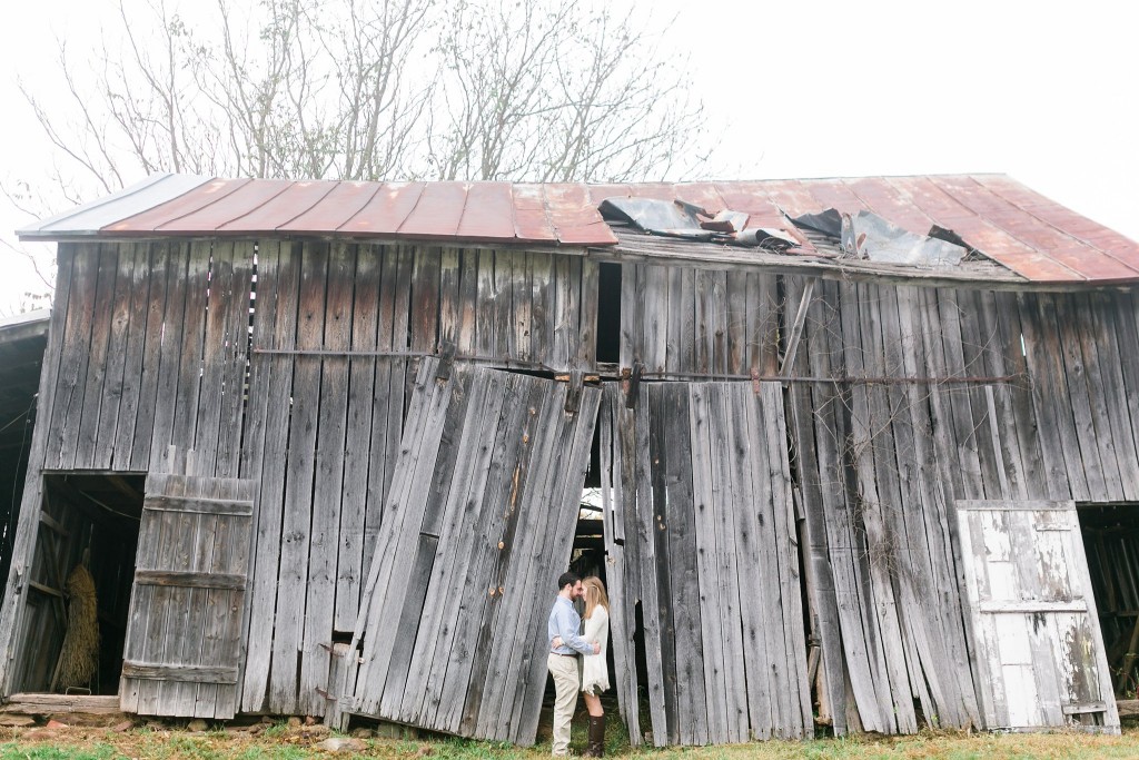 Leesburg Photographer 48 Fields Farm Rustic Fall Shoot Adam & Danielle Megan Kelsey Photography-1206