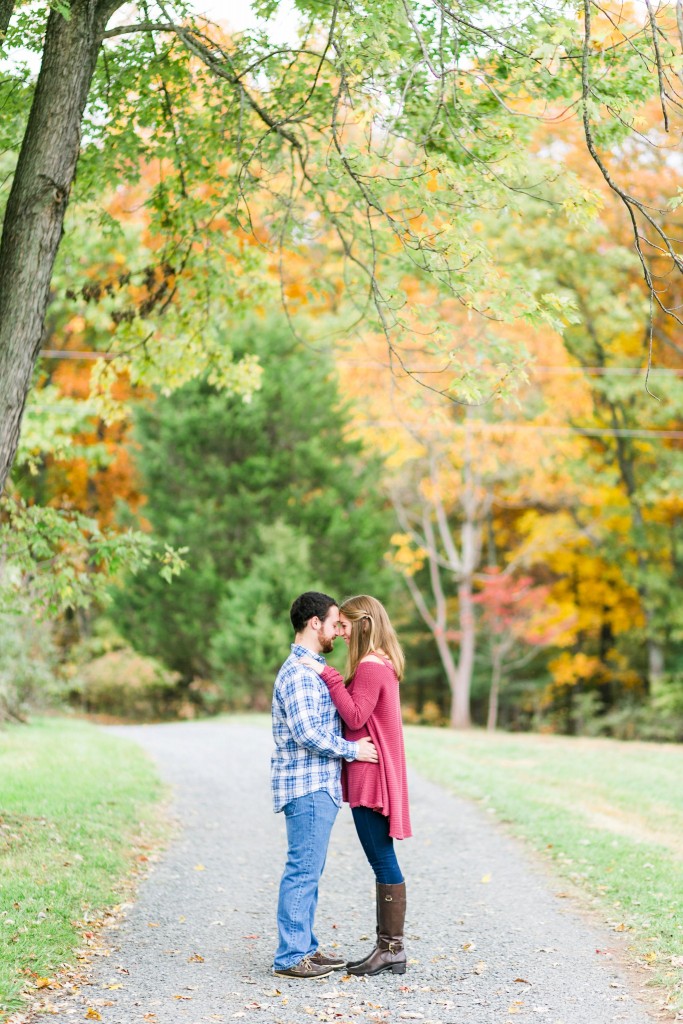 Leesburg Photographer 48 Fields Farm Rustic Fall Shoot Adam & Danielle Megan Kelsey Photography-1265