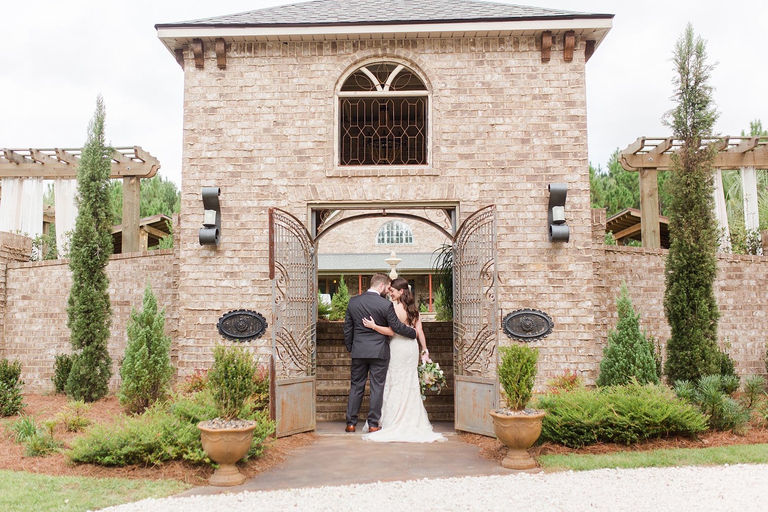 Bella Sera Gardens Wedding Alabama Wedding Photographer Megan Kelsey Photography-94.jpg